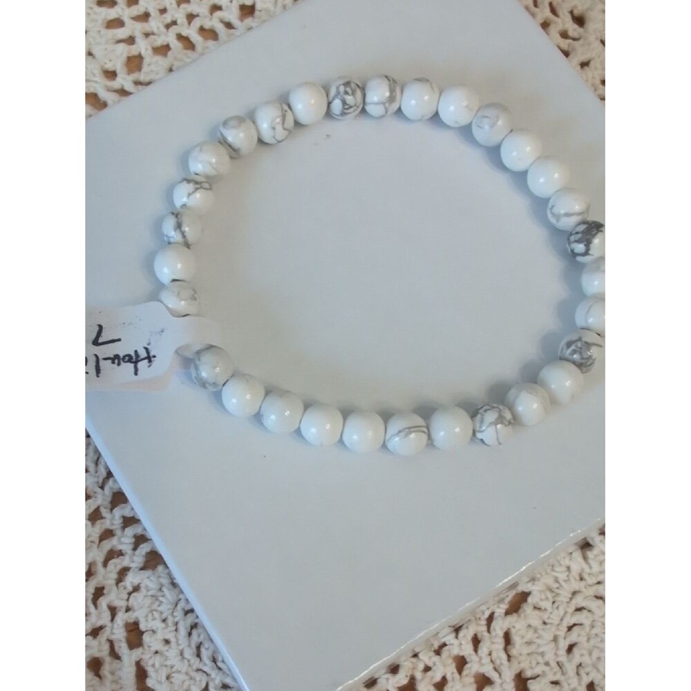 Handmade Howlite Stretch Bracelet